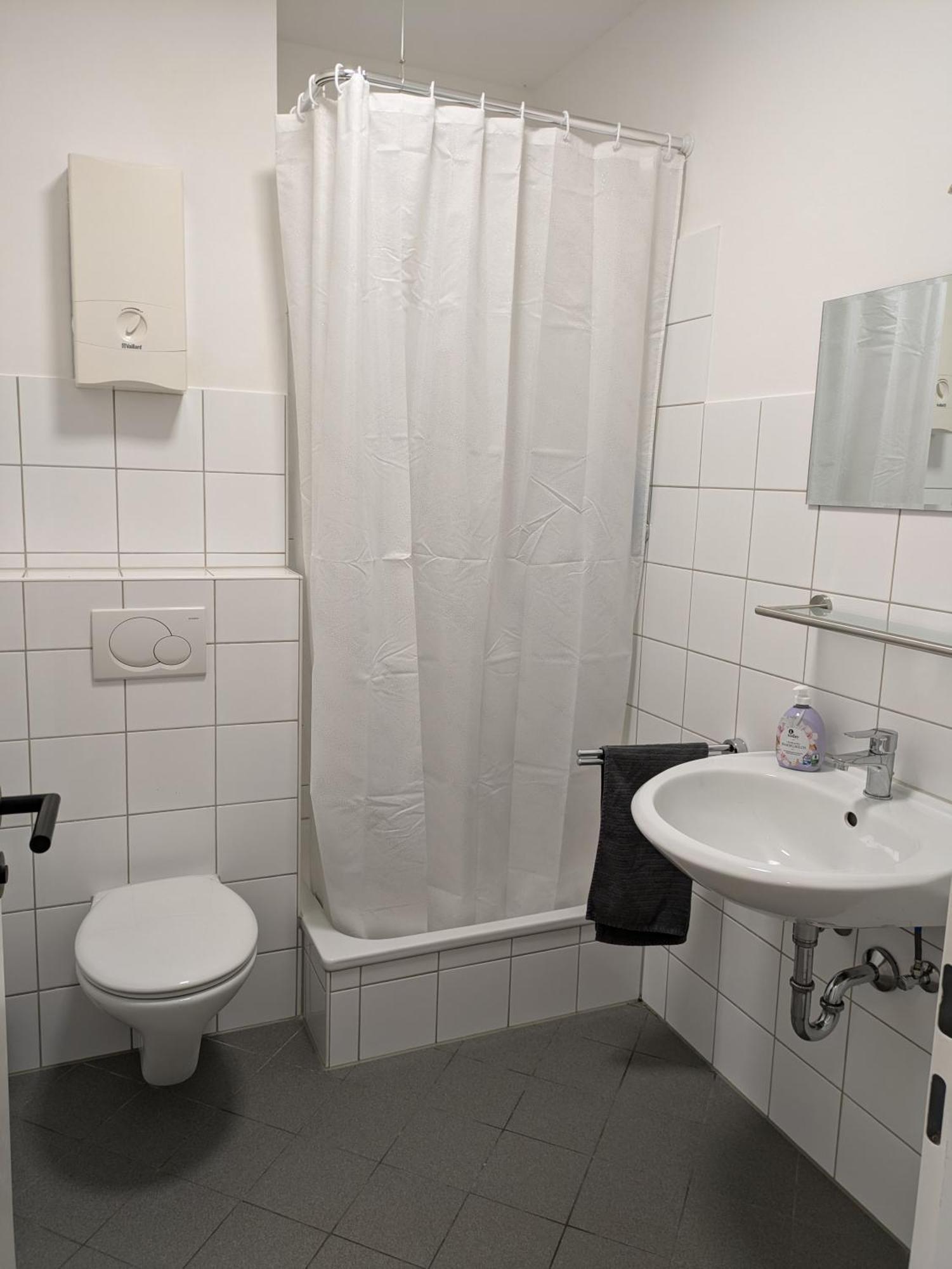 Interaktiv Appartements In Ratingen - Duesseldorferstrasse 외부 사진